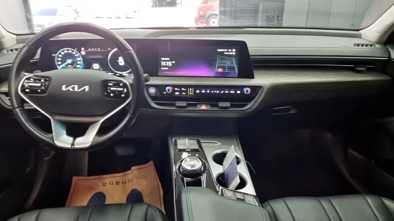 Kia K8