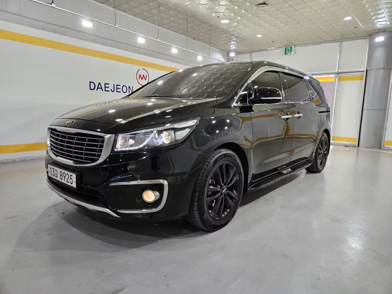 Kia Carnival