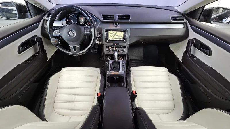 Volkswagen PASSAT CC