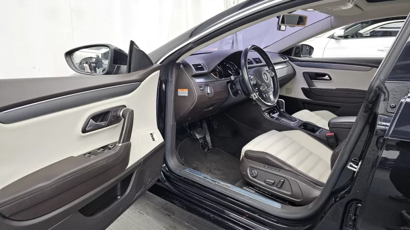 Volkswagen PASSAT CC