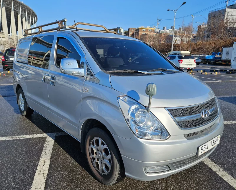 Hyundai Starex