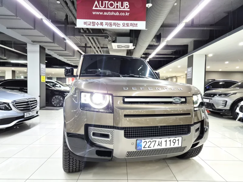 Land Rover DEFENDER