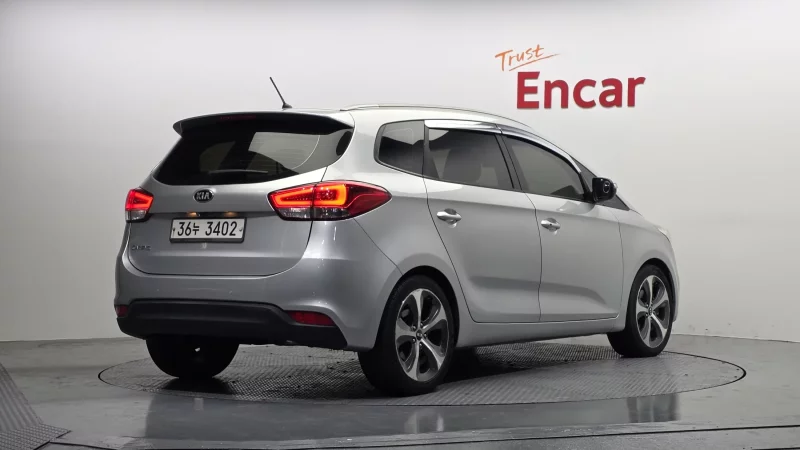 Kia Carens