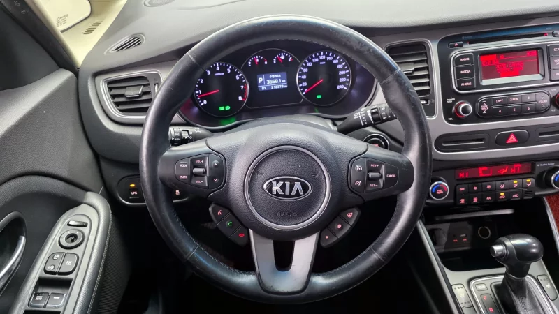 Kia Carens