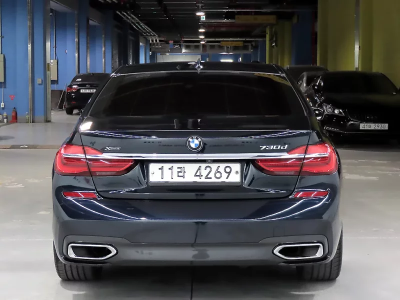BMW 7-Series