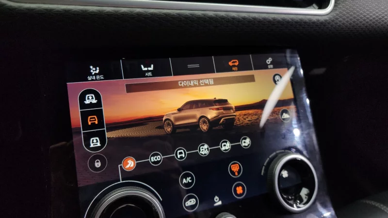 Land Rover RANGE ROVER VELAR