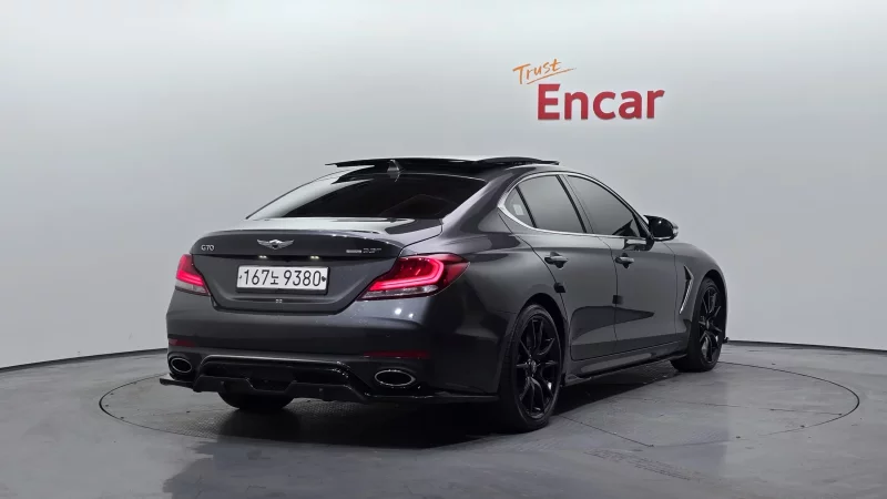 Genesis G70