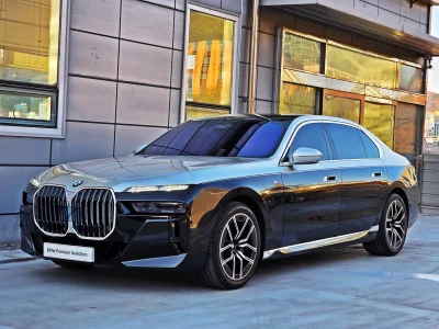 BMW 7-Series