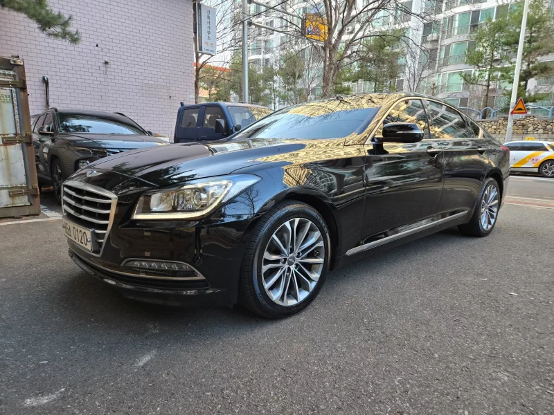 Hyundai Genesis