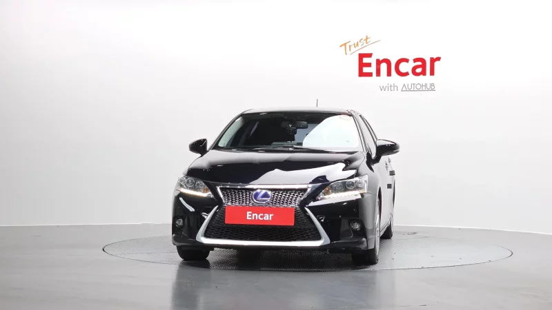 Lexus CT200h