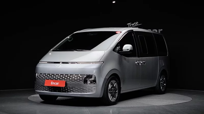 Hyundai Staria
