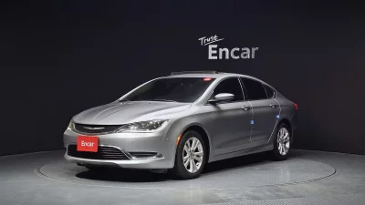 Chrysler 200