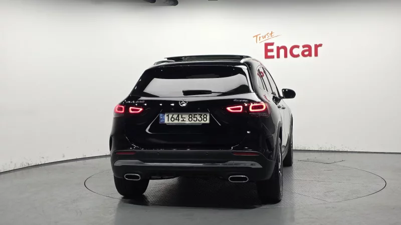 Mercedes-Benz GLA-Class