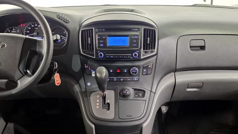 Hyundai Grand Starex