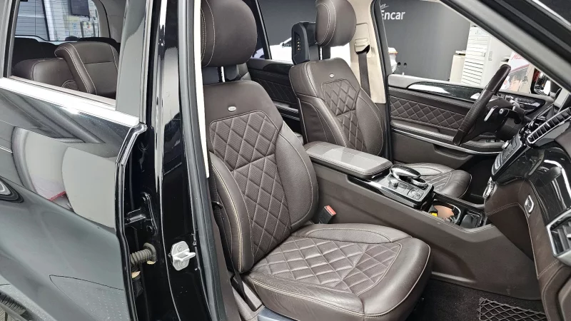 Mercedes-Benz GLS-Class