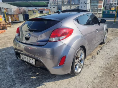 Hyundai Veloster