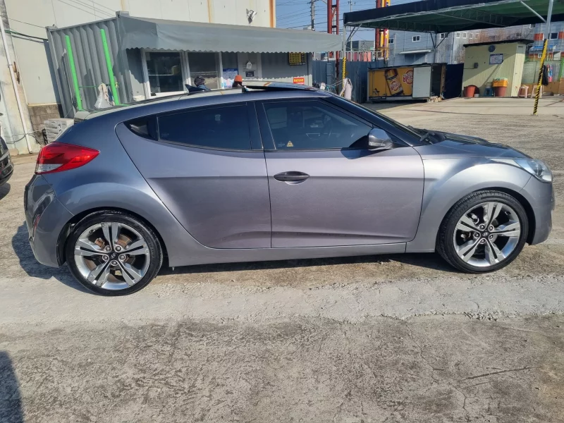 Hyundai Veloster