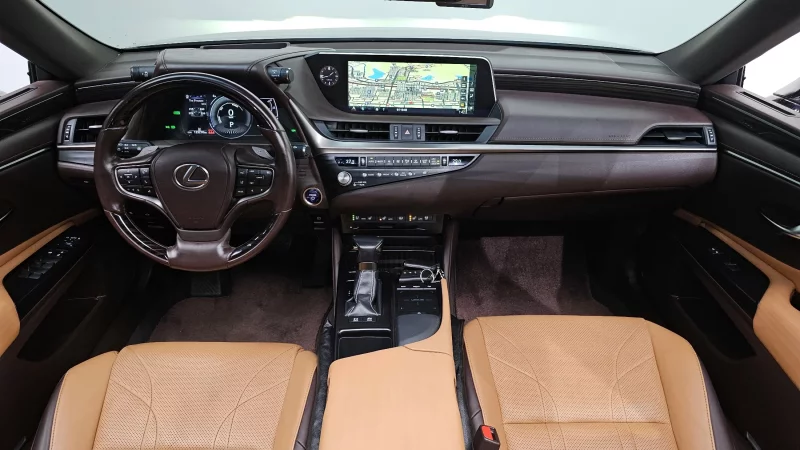 Lexus ES300h