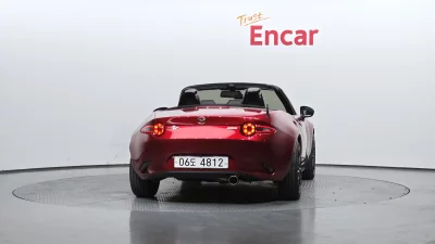 Mazda MX-5 Miata