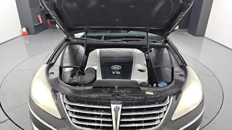 Hyundai Equus