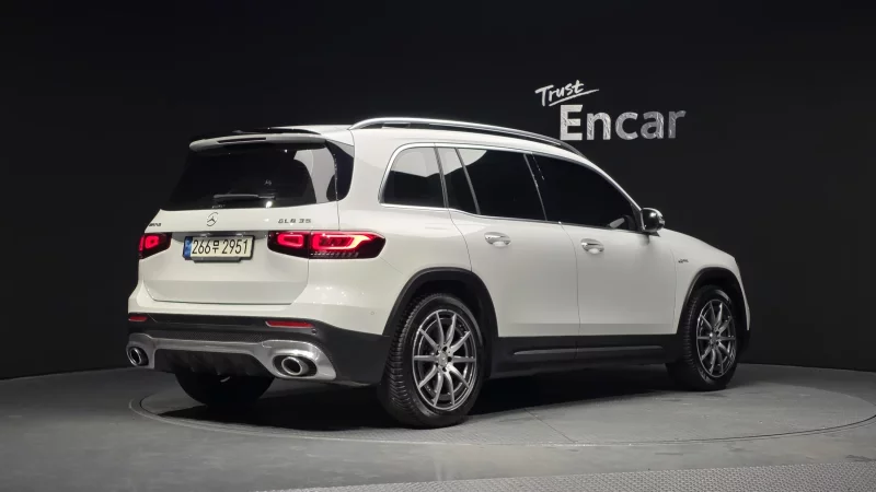 Mercedes-Benz GLB-Class