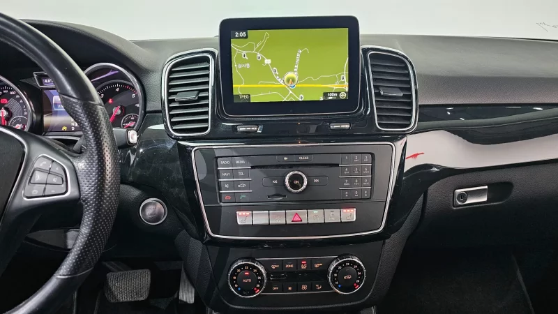 Mercedes-Benz GLE-Class