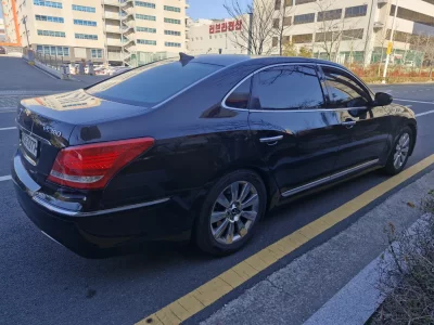 Hyundai Equus