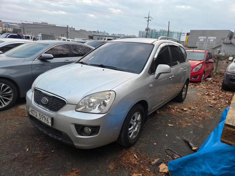 Kia Carens