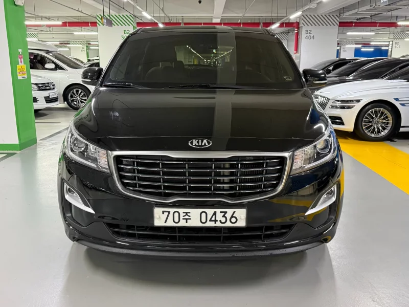 Kia Carnival