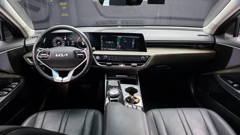 Kia K8