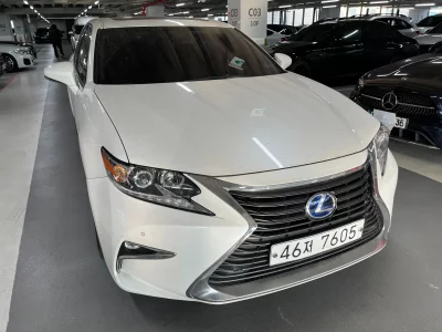 Lexus ES300h