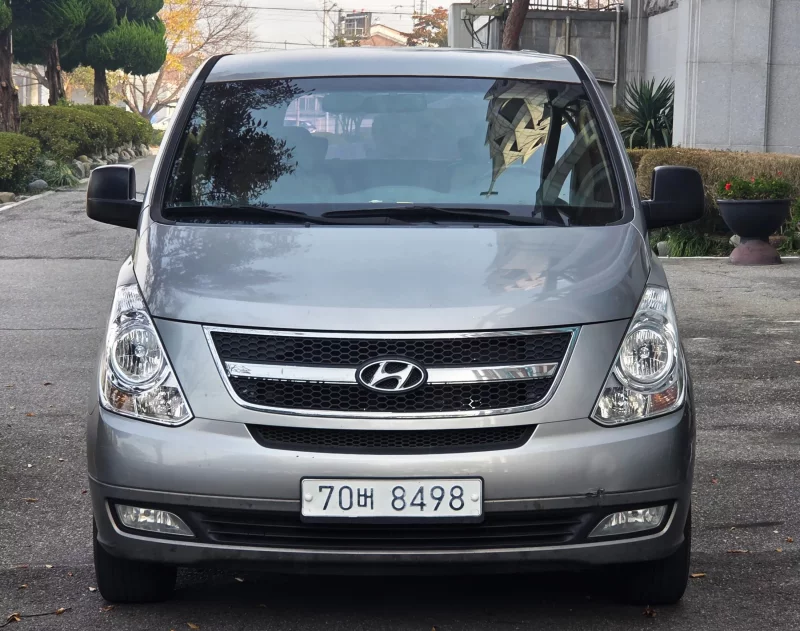 Hyundai Starex