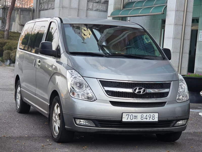 Hyundai Starex