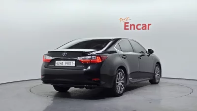 Lexus ES300h