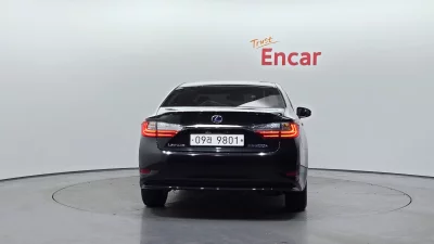 Lexus ES300h