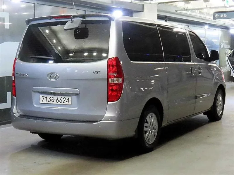 Hyundai Grand Starex