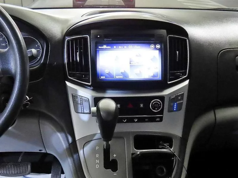 Hyundai Grand Starex