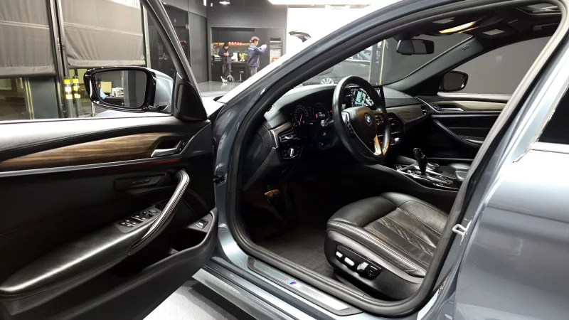 BMW 5-Series