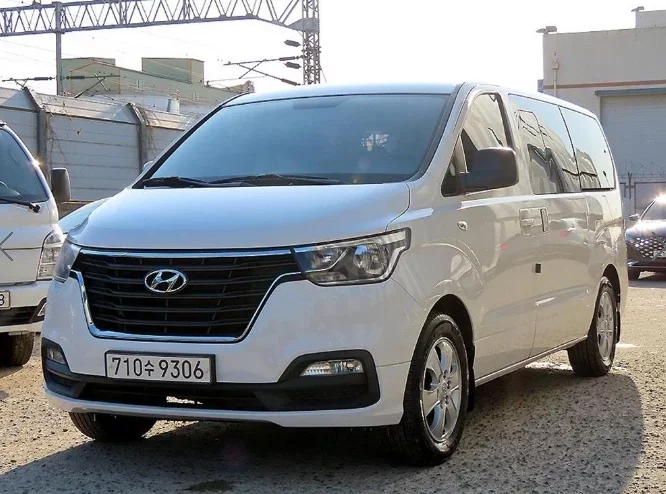 Hyundai Starex