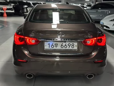 Infiniti Q50