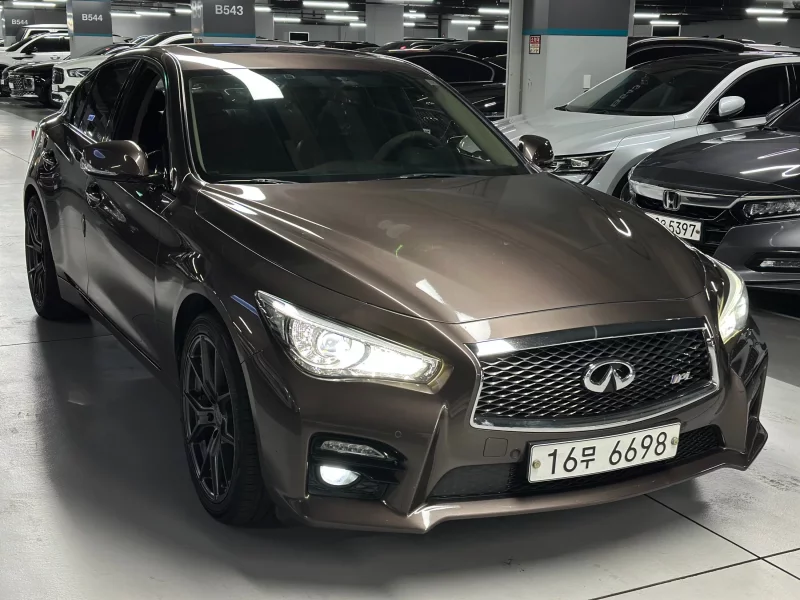 Infiniti Q50