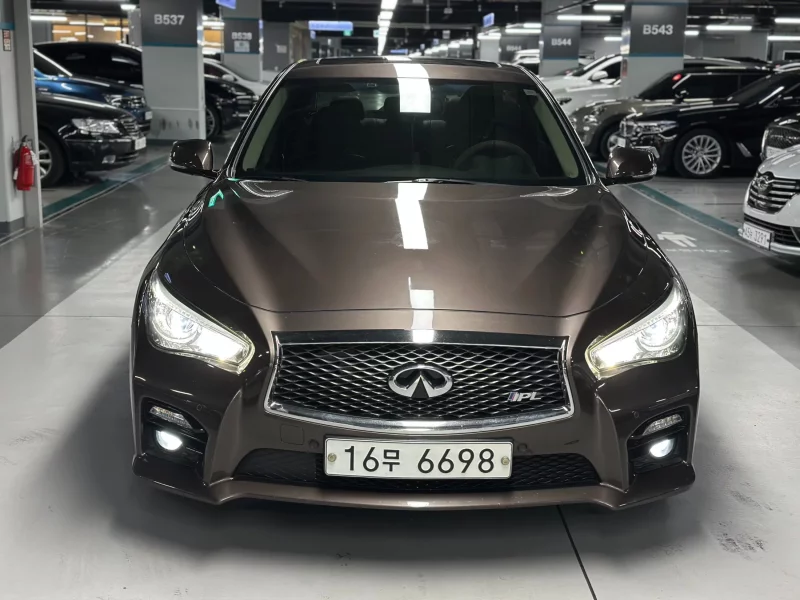 Infiniti Q50