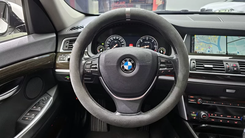 BMW 5-Series Gran Turismo