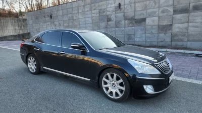 Hyundai Equus