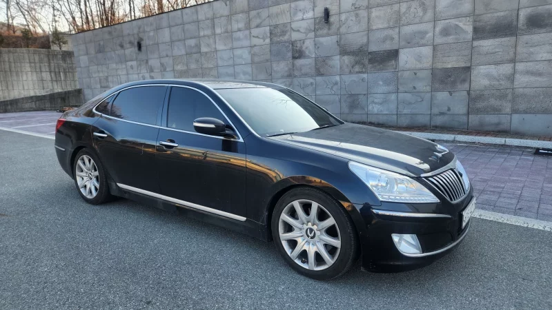 Hyundai Equus