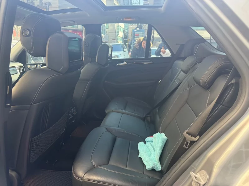 Mercedes-Benz M-class