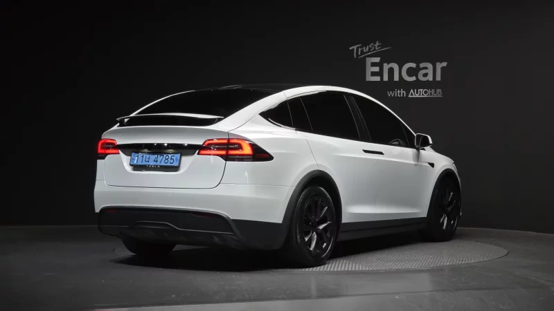 Tesla MODEL X