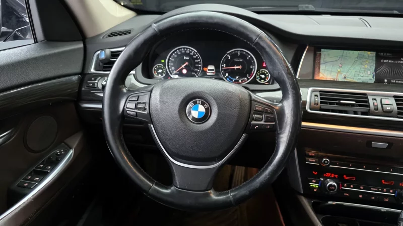 BMW 5-Series Gran Turismo