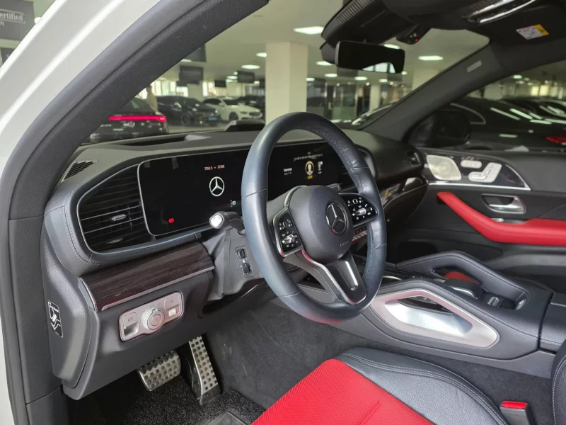Mercedes-Benz GLE-Class