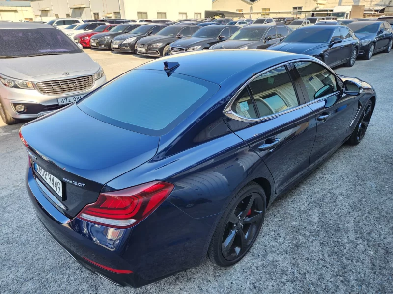 Genesis G70